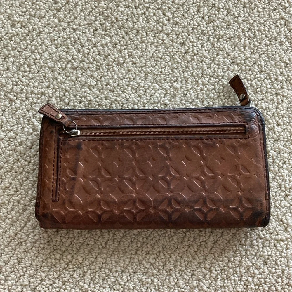 Fossil Leather Full Zip Continental Wallet Luxe Brown 8” by 4” EUC